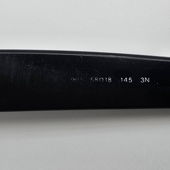 Ray-Ban RB2132 901 Wayfarer Black Frame G-15 Green Glass Lens Sunglasses Italy - Picture 7 of 13